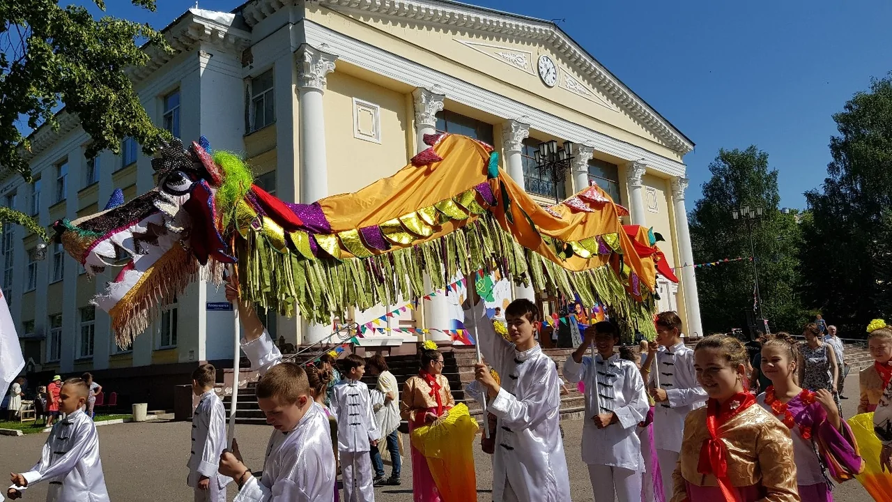 Компания БФТ поздравляет Дубну с Днем города! 